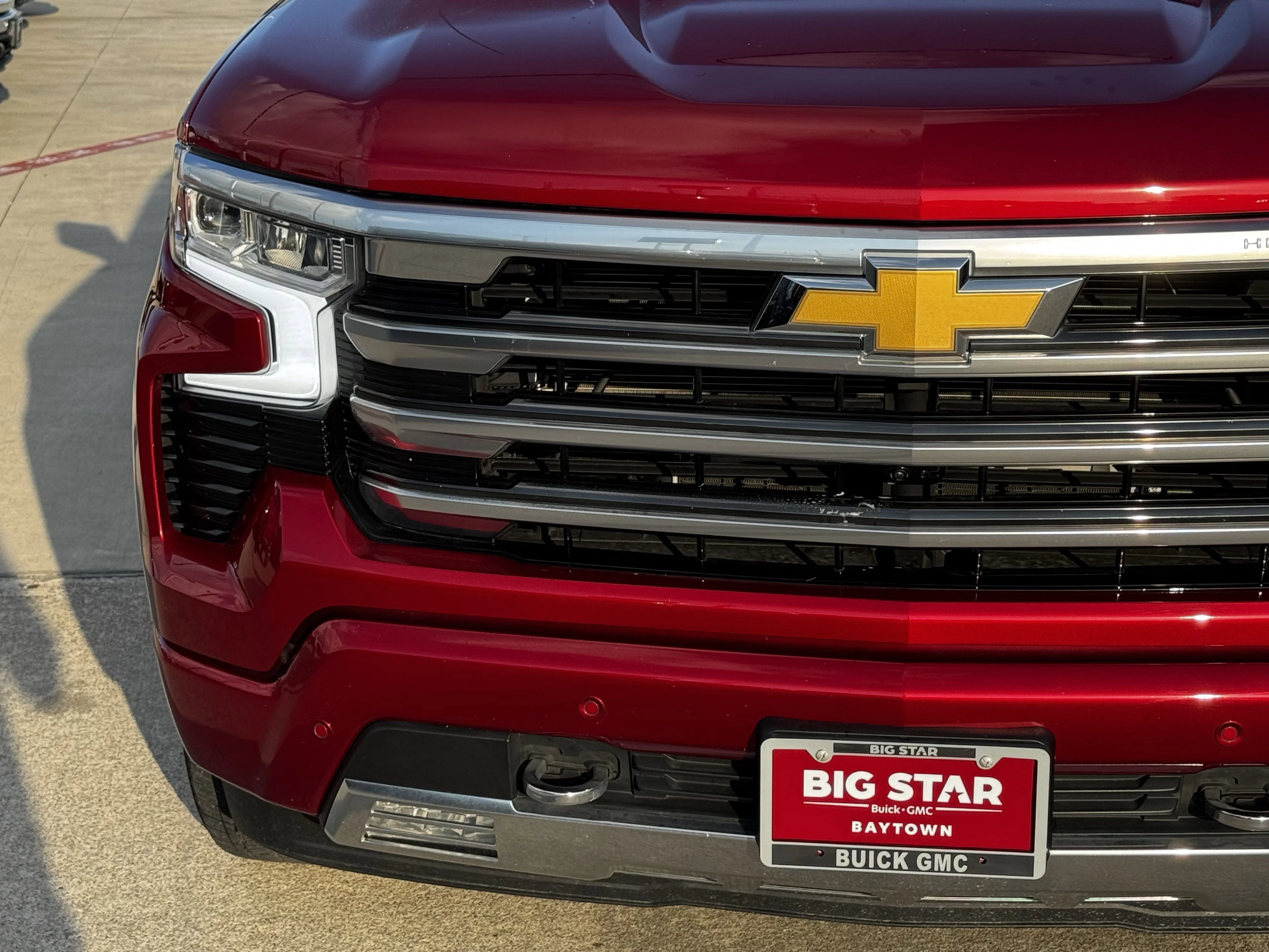 Used 2024 Radiant Red Tintcoat Chevrolet High Country image 5