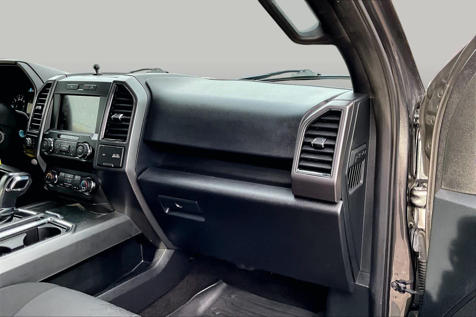 Used 2019 Magnetic Ford XLT image 21