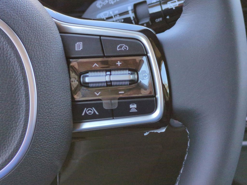 2026 Kia Carnival EX - Photo 32