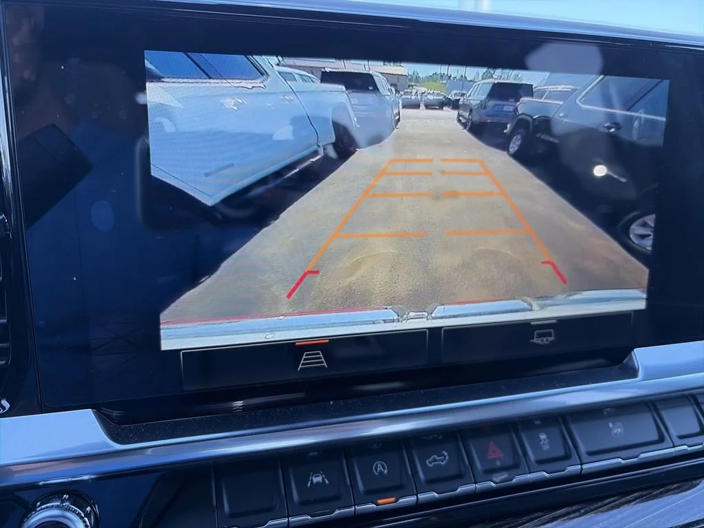 New 2026 Summit White GMC SLE image 23