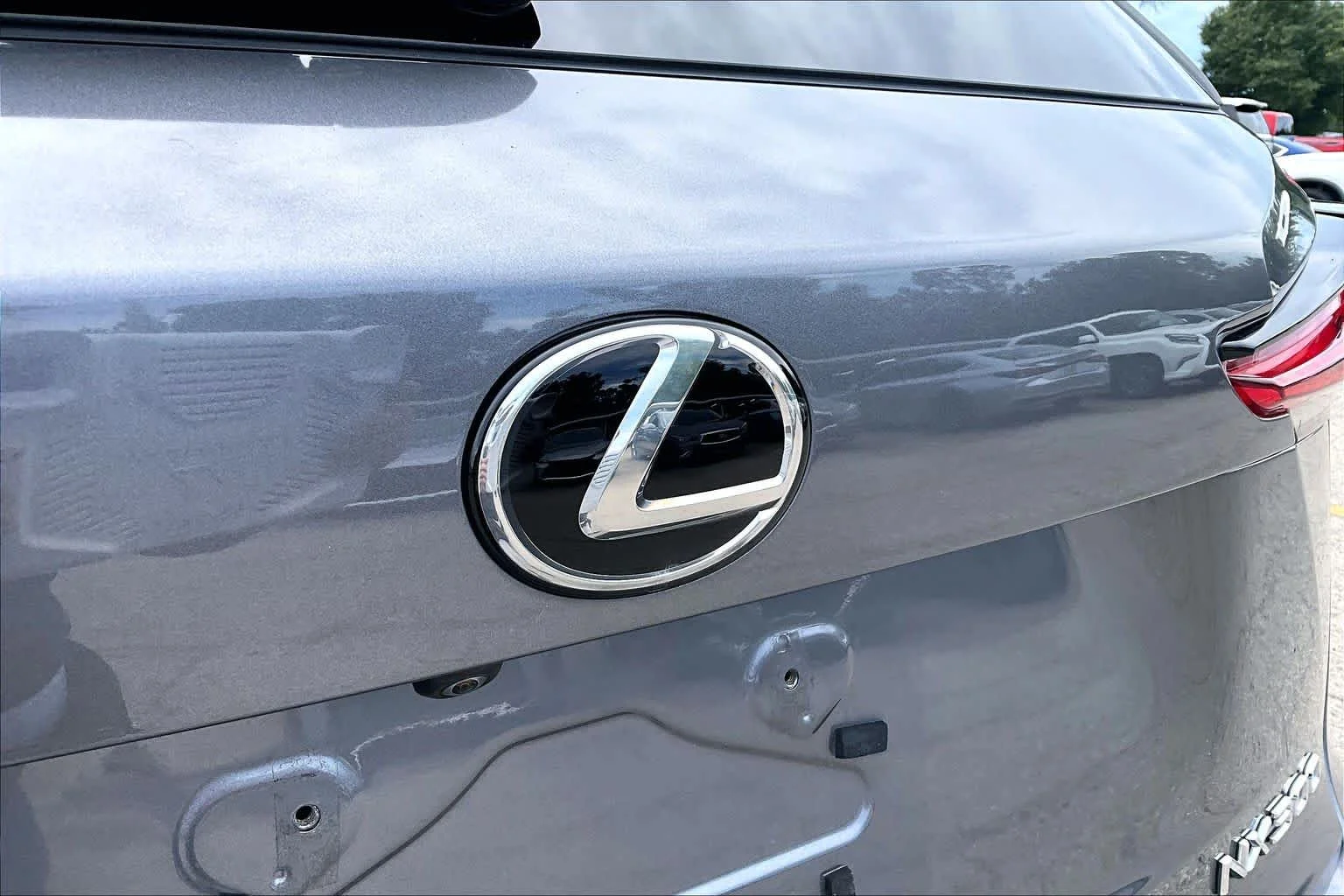 Used 2019 Nebula Gray Pearl Lexus F SPORT image 31