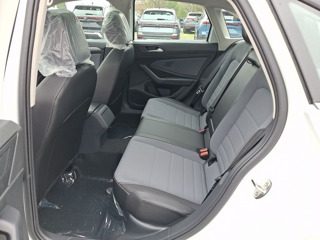 New 2026 White Volkswagen 1.5T SE image 5