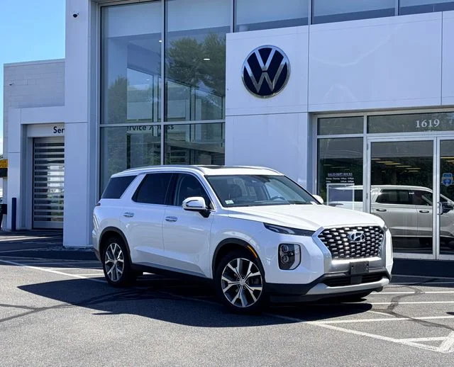 Used 2020 White Hyundai SEL image 1