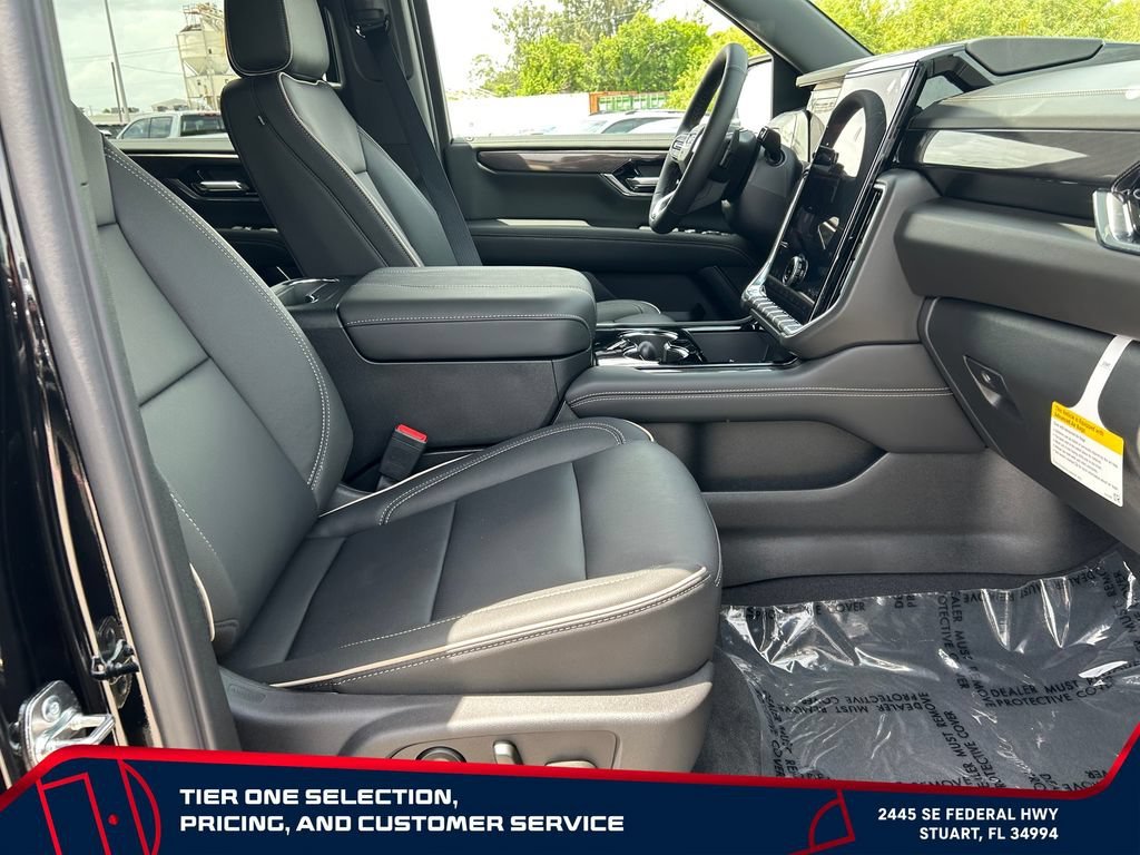 New 2026 Onyx Black GMC Elevation image 20