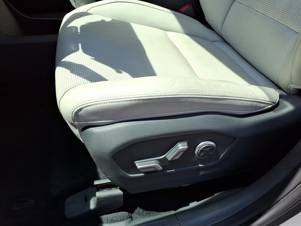 Used 2025 Gray Hyundai Limited image 22