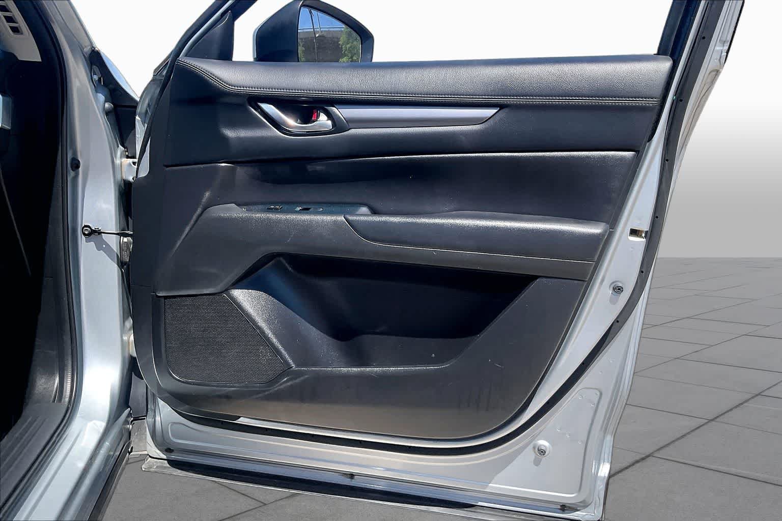 Used 2017 Sonic Silver Metallic Mazda Touring image 22