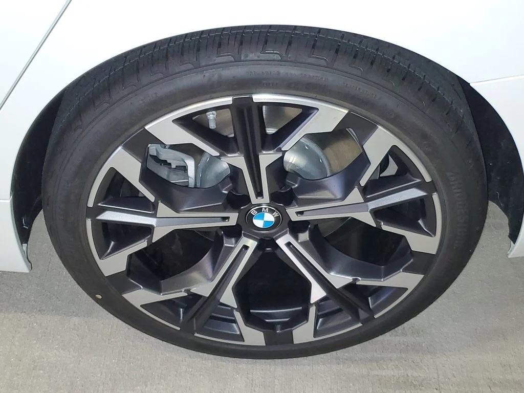 New 2026 Alpine White BMW 330i image 5