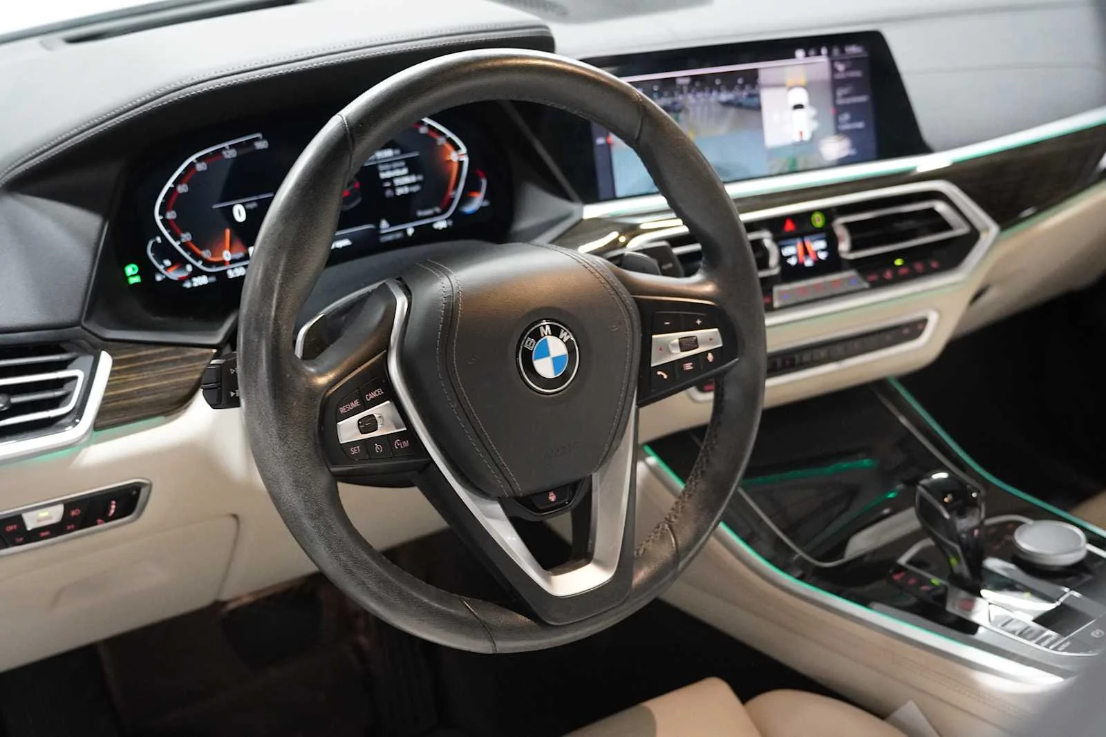 Used 2021 Alpine White BMW sDrive40i image 9