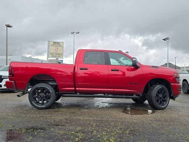 New 2026 Molten Red Pearl-Coat Exterior Paint RAM Big Horn image 30