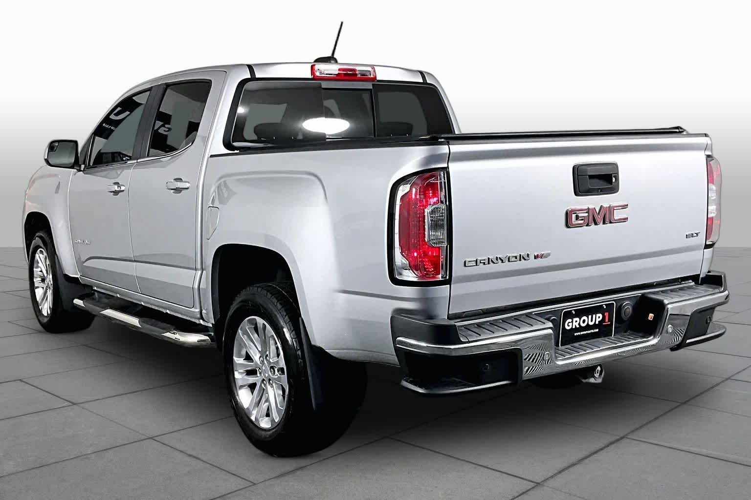 Used 2019 Quicksilver Metallic GMC 2WD SLT image 12