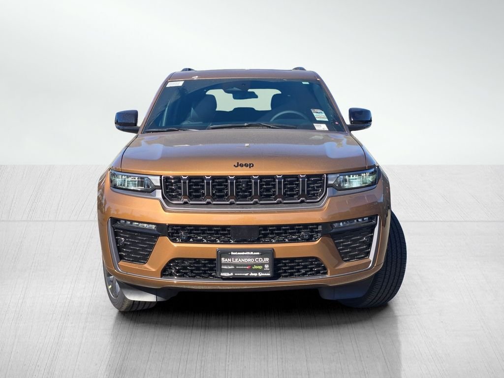 New 2026 Copper Shino Metallic Clear-Coat Exterior Paint Jeep Limited Reserve image 2
