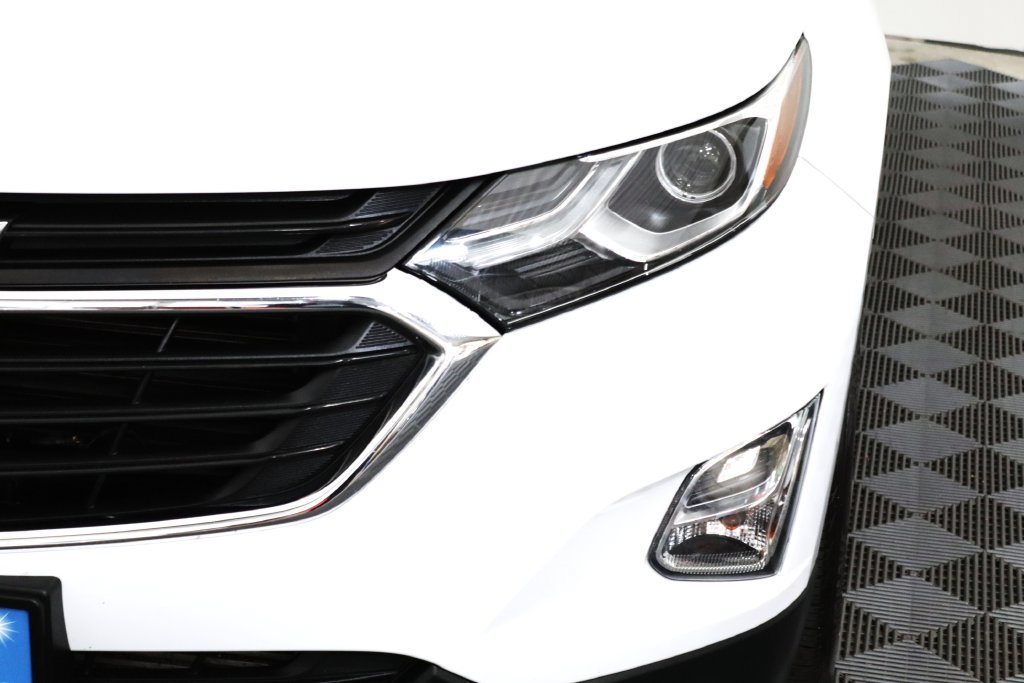 2020 Chevrolet Equinox LS - Photo 12