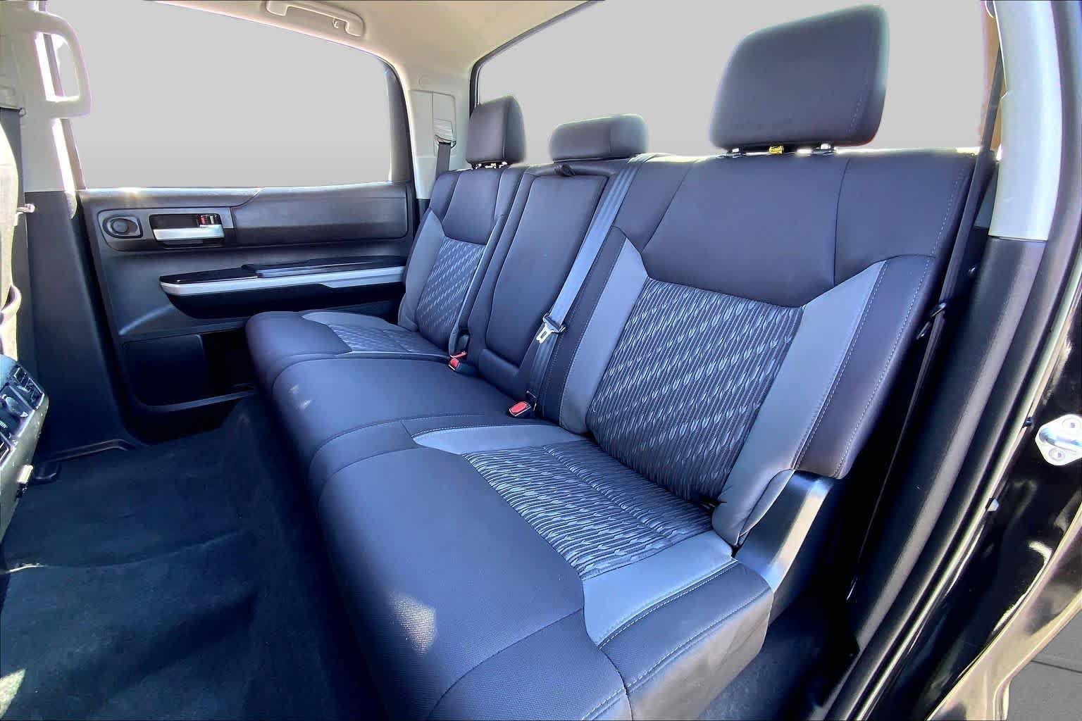 Used 2021 Midnight Black Metallic Toyota SR5 image 20