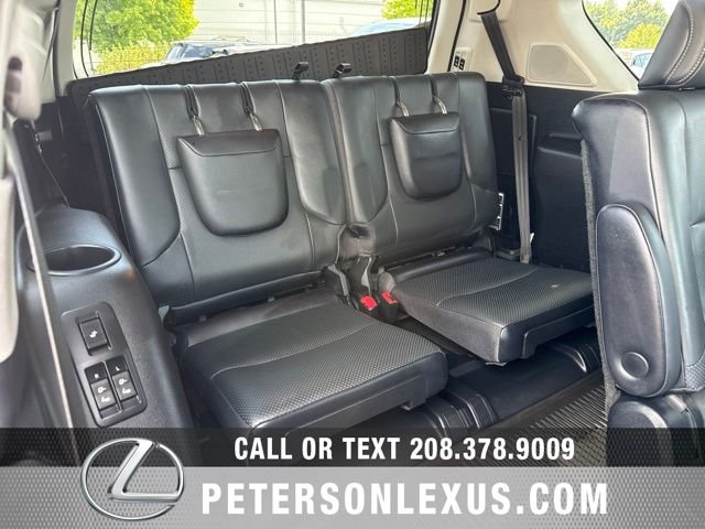 Used 2017  Lexus Luxury image 21