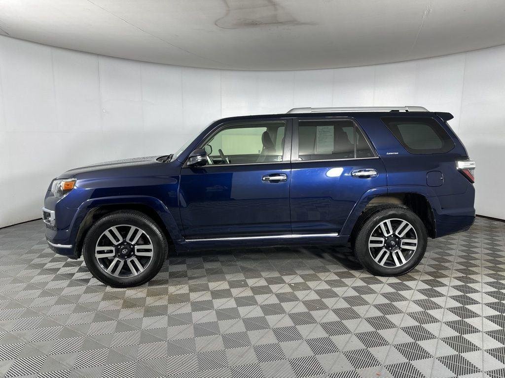 Used 2022 Nautical Blue Metallic Toyota Limited image 4