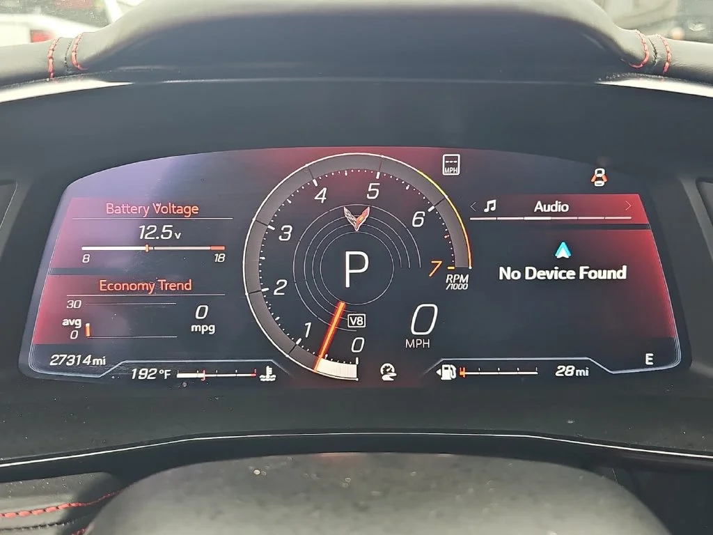 Used 2022 White Chevrolet Stingray image 18