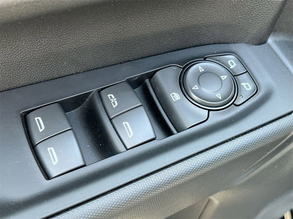 2025 Chevrolet Silverado 1500 Custom - Photo 23