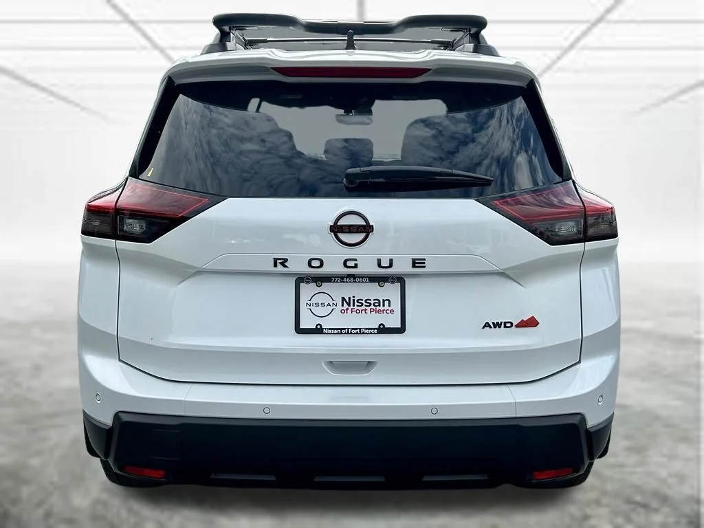 New 2026 Everest White Pearl TriCoat Nissan Rock Creek® image 7