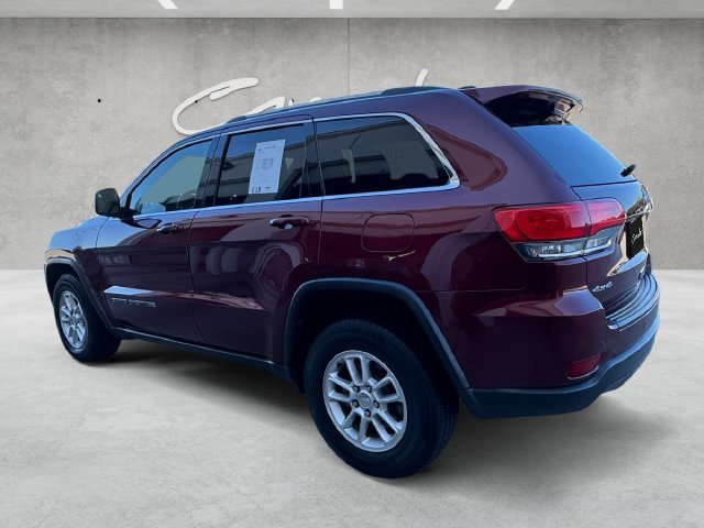 Used 2018 Red Jeep Laredo E image 14