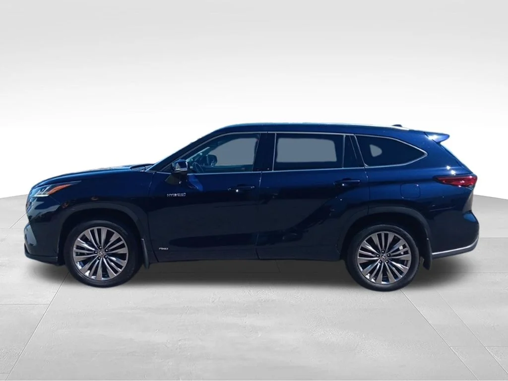 Used 2020 Blueprint Toyota Platinum image 4