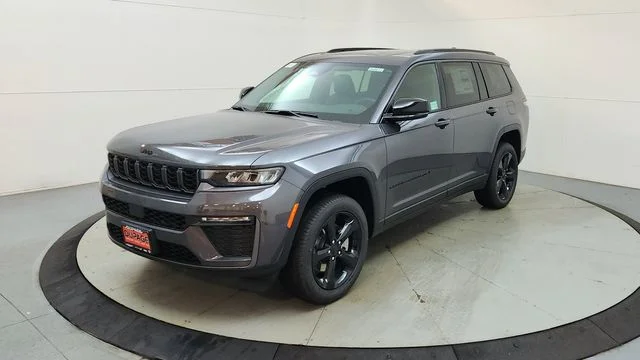 New 2026 Baltic Gray Metallic Clearcoat Jeep Limited image 3