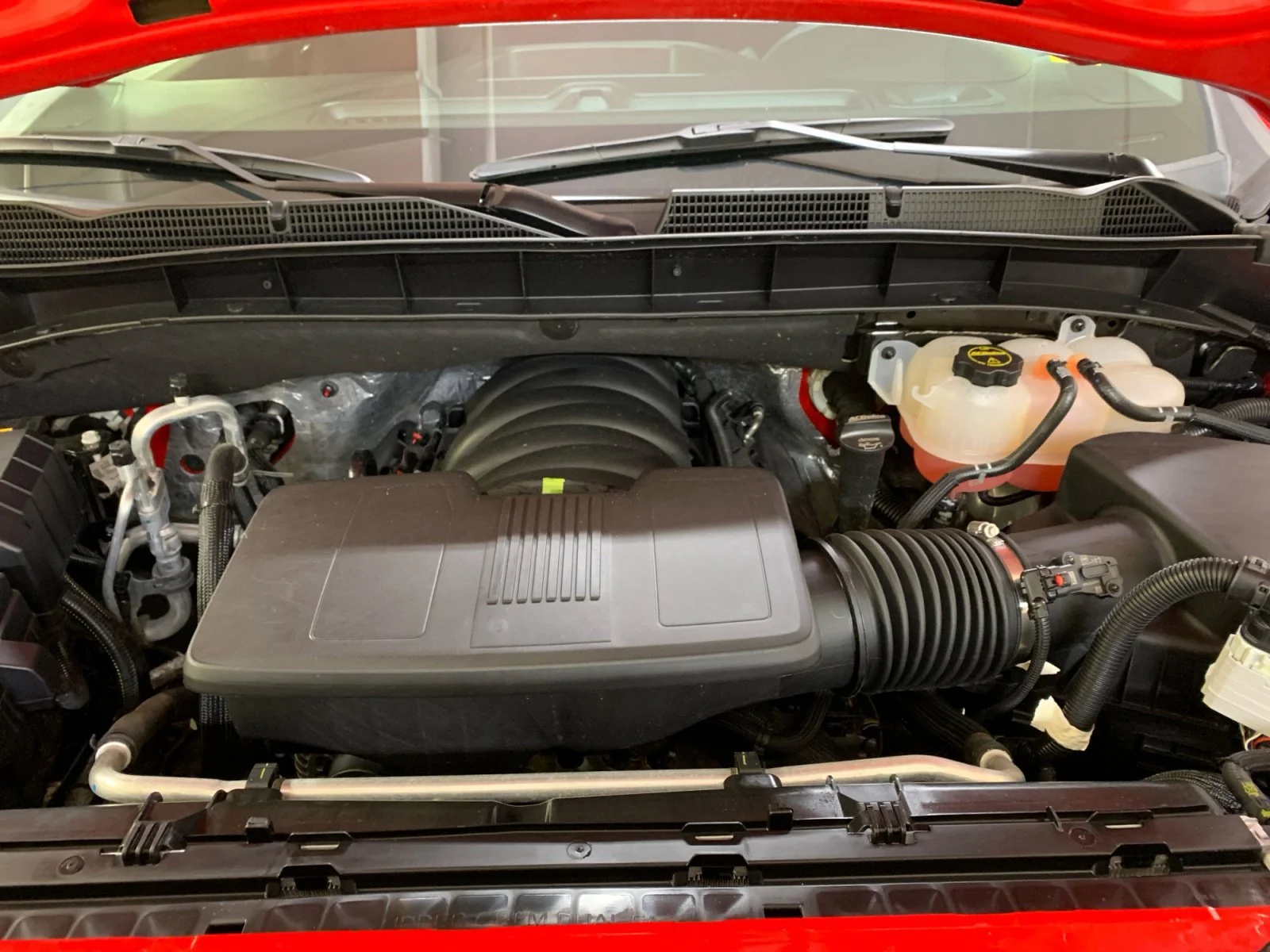 Used 2025 Cardinal Red GMC Pro image 20