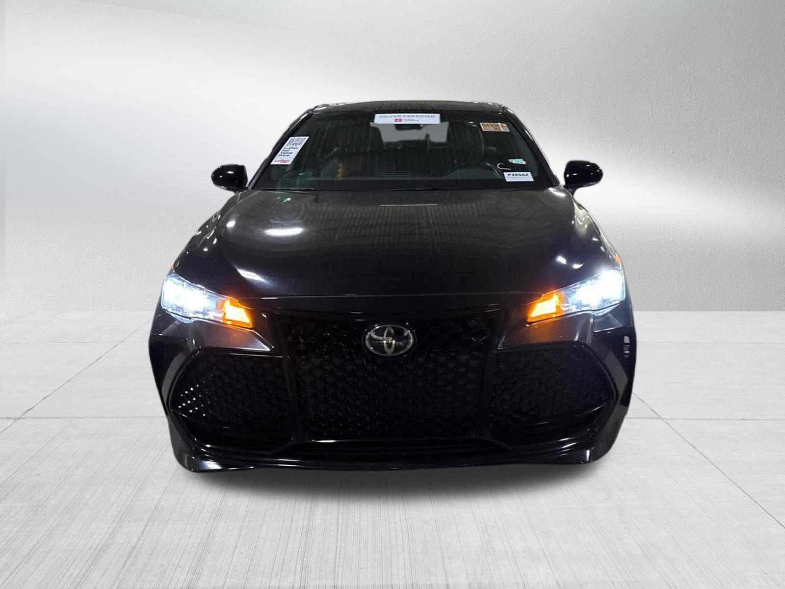 Certified Used 2019 Midnight Black Metallic Toyota XSE image 2