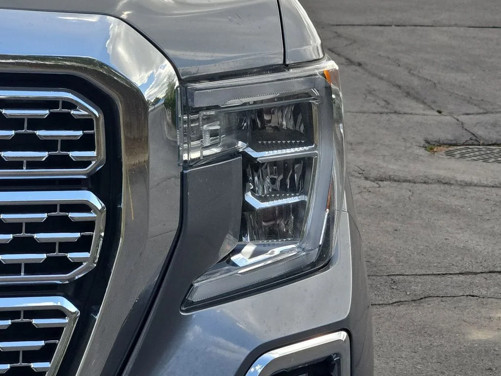 Used 2020 Gray GMC Denali image 16