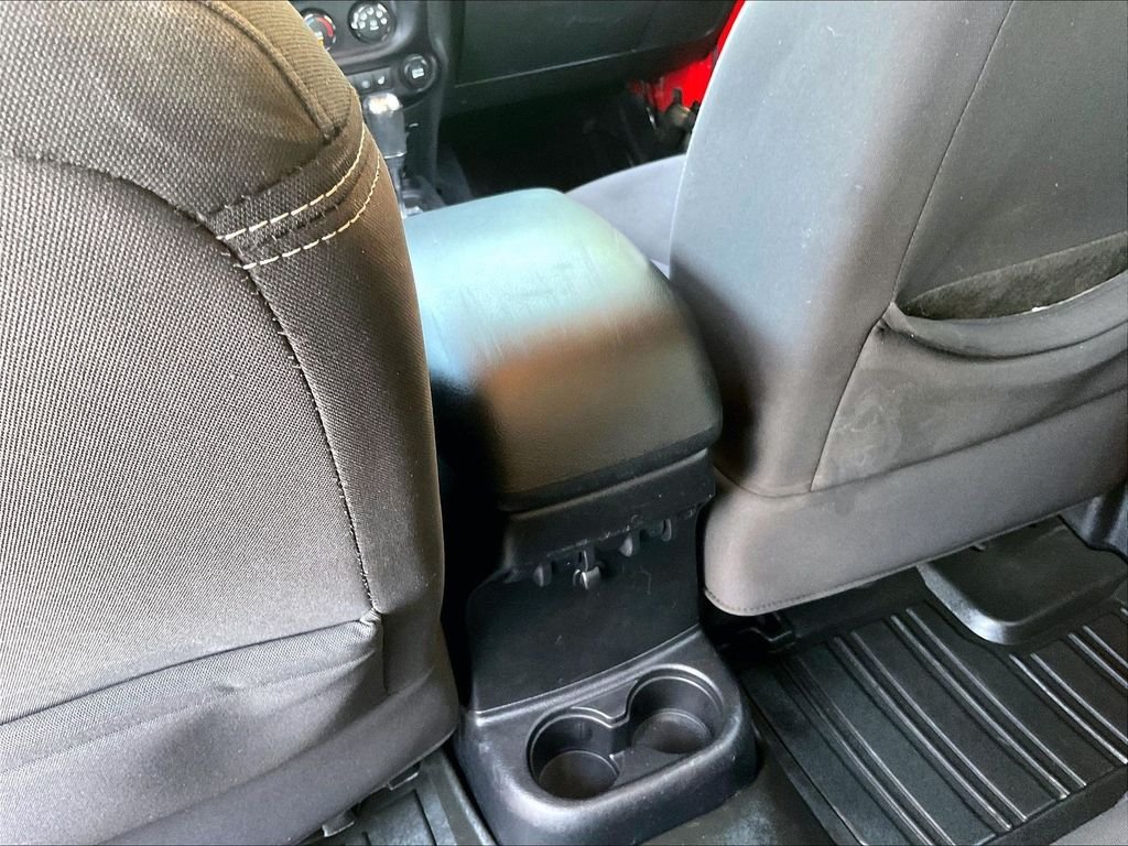 Used 2015 Red Jeep Unlimited Sahara image 26