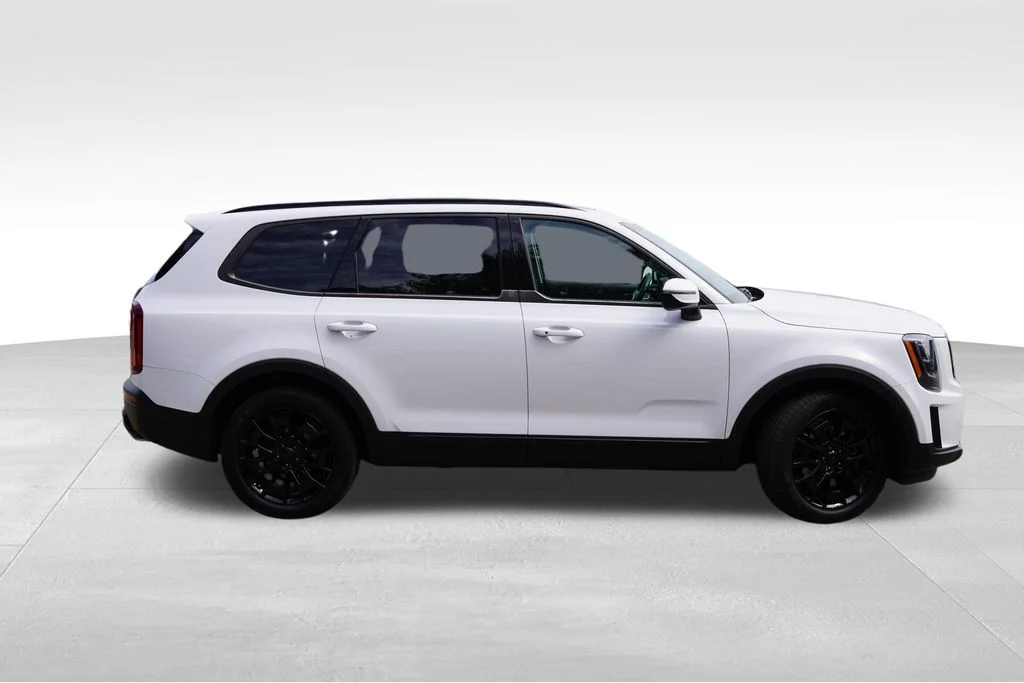 Used 2021 Glacial White Pearl Kia SX image 3