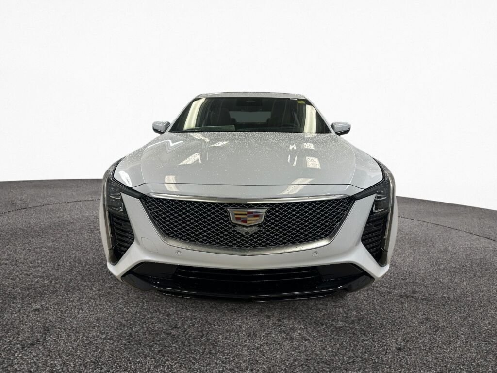 New 2026 Vibrant White Tricoat Cadillac Premium Luxury image 32