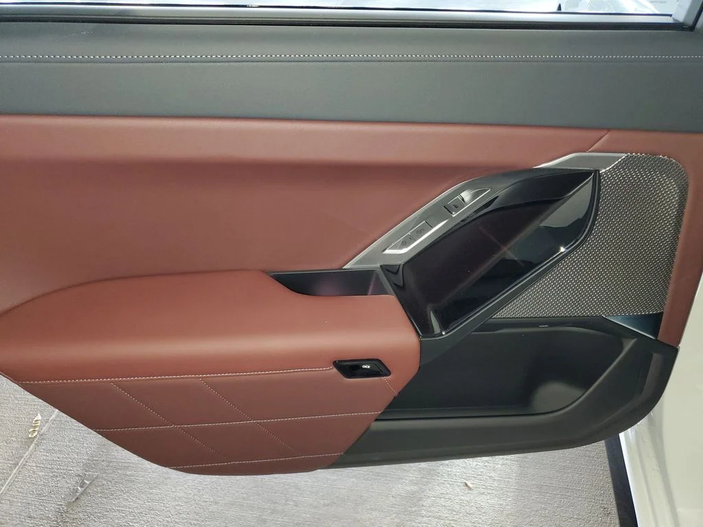 New 2026 Alpine White BMW 740i image 9