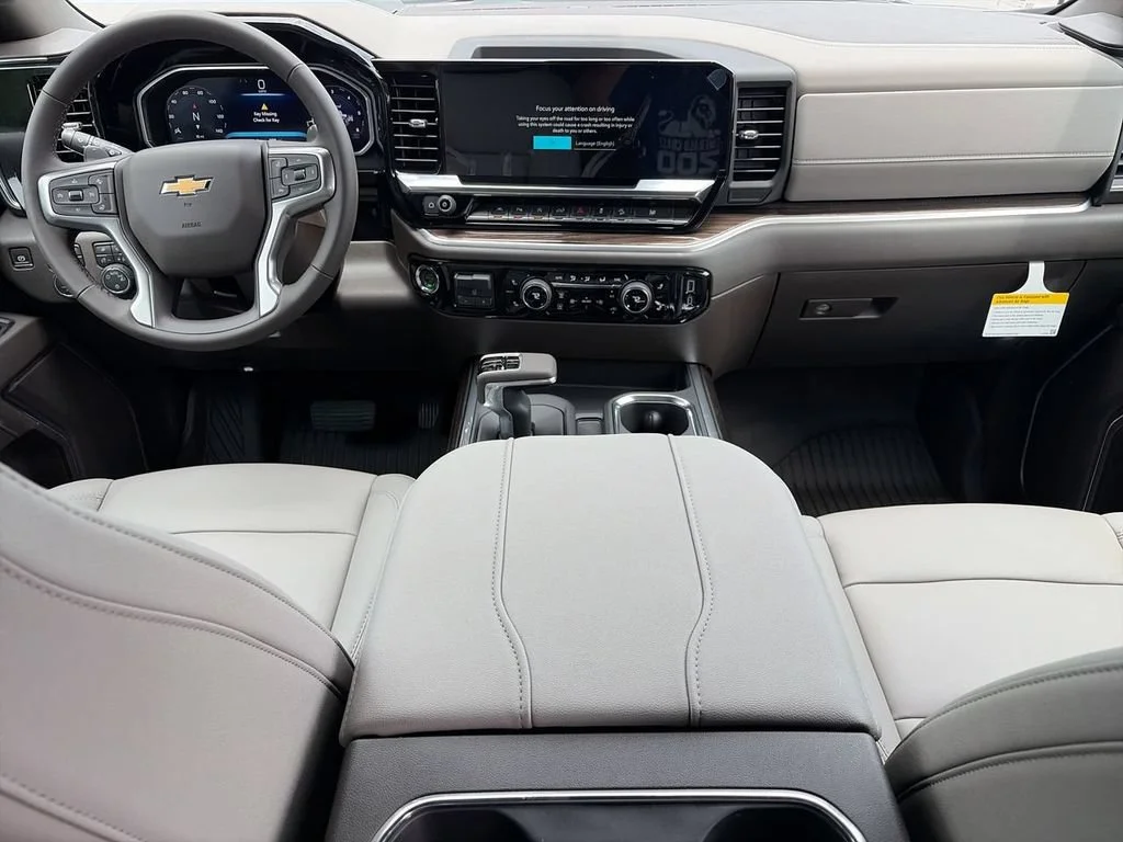 New 2026 Summit White Chevrolet LT image 9