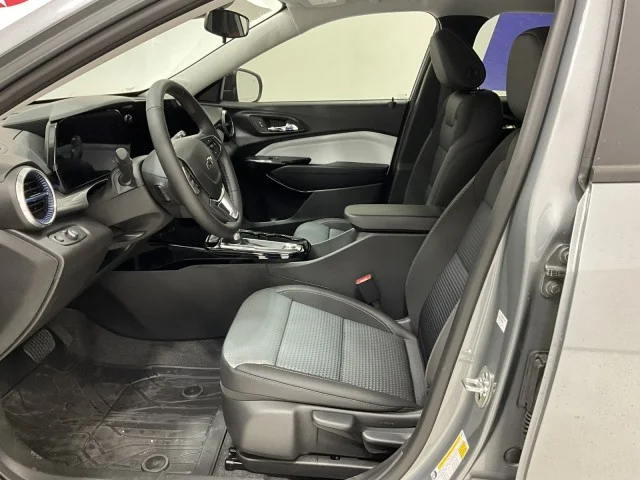 2026 Chevrolet Trax LT - Photo 15
