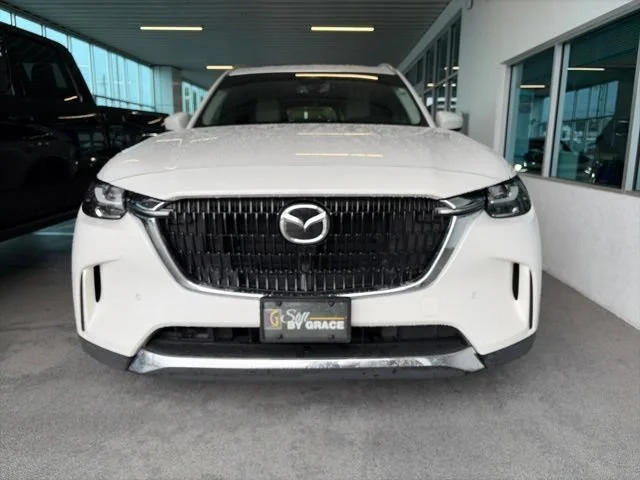 Used 2024 Rhodium White Premium Mazda 3.3 Turbo Premium image 2