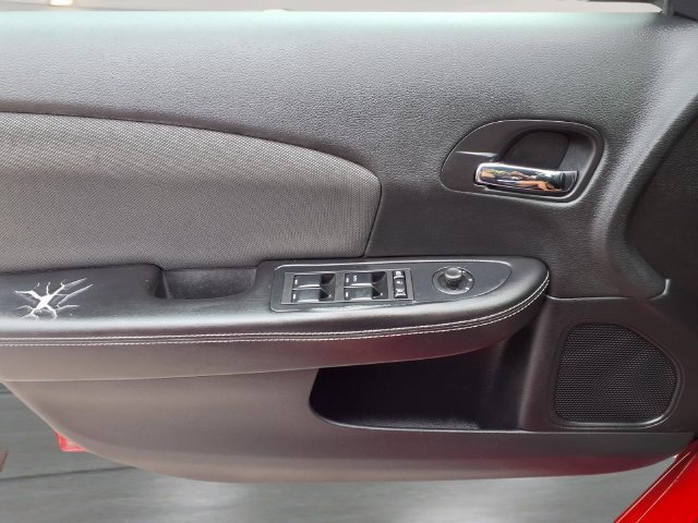 Used 2013  Dodge SE image 12