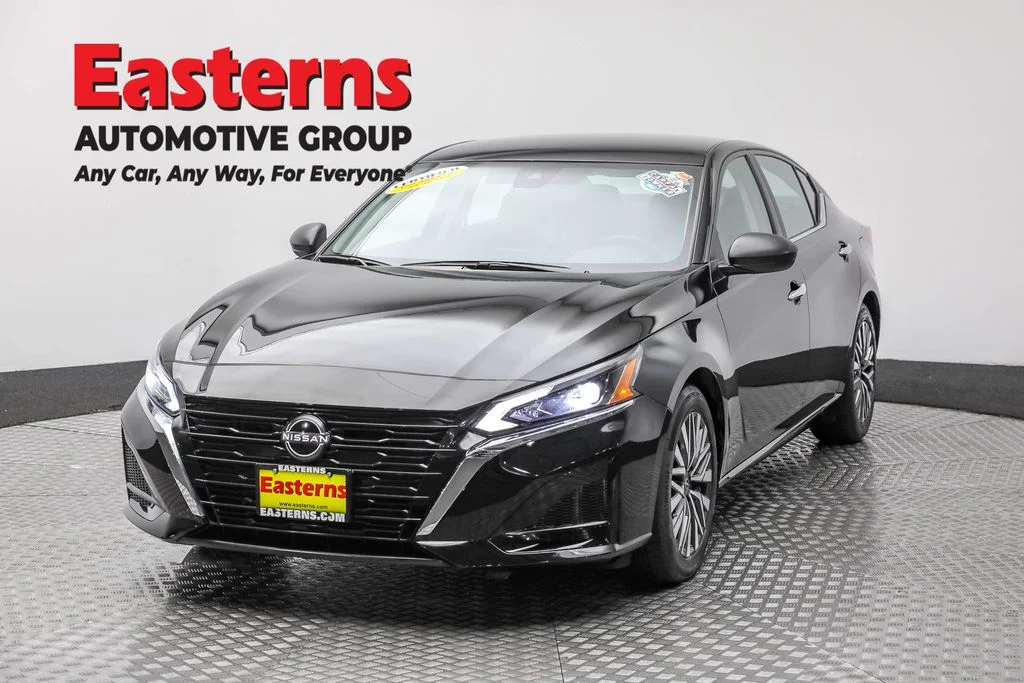 Used 2024 Black Nissan 2.5 SV image 1
