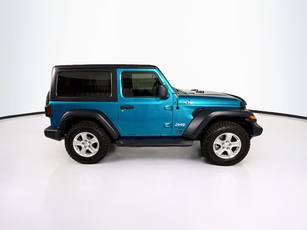 Used 2019 Bikini Pearlcoat Jeep Sport S image 4