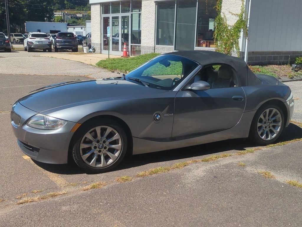 Used 2008 BMW Z4 3.0si with VIN 4USBU53588LW93485 for sale in Thomaston, CT