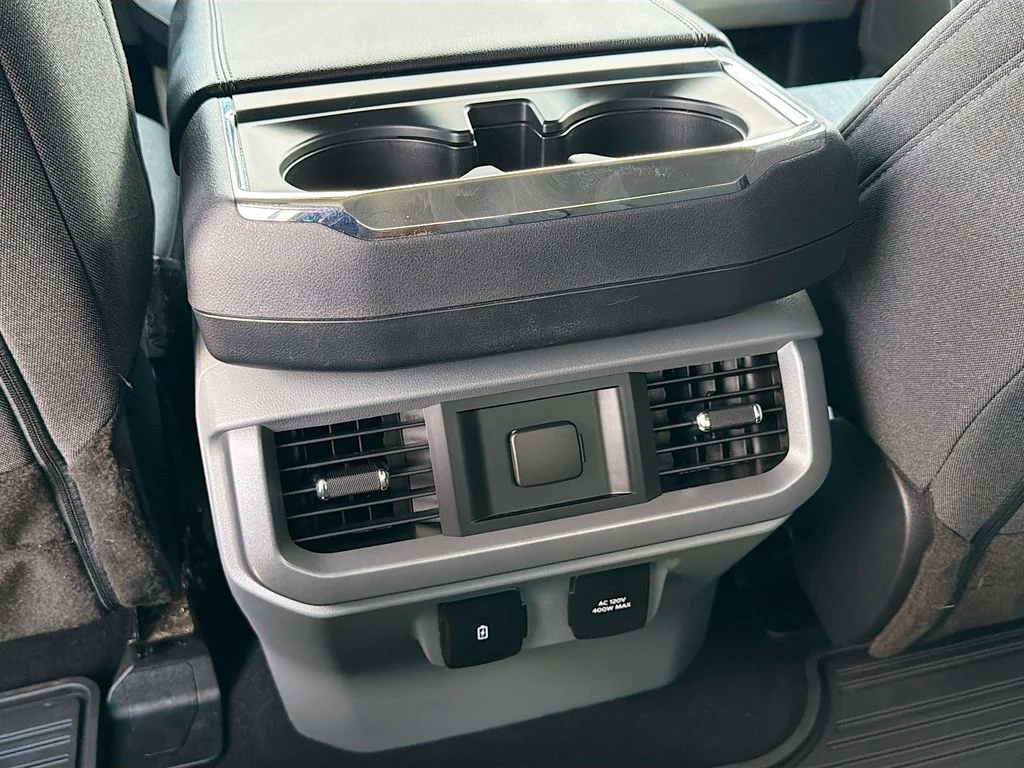 Used 2023 Blue Ford XLT image 28
