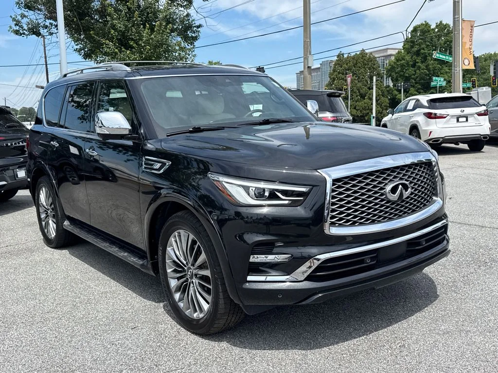 Used 2021 Black INFINITI Sensory image 3
