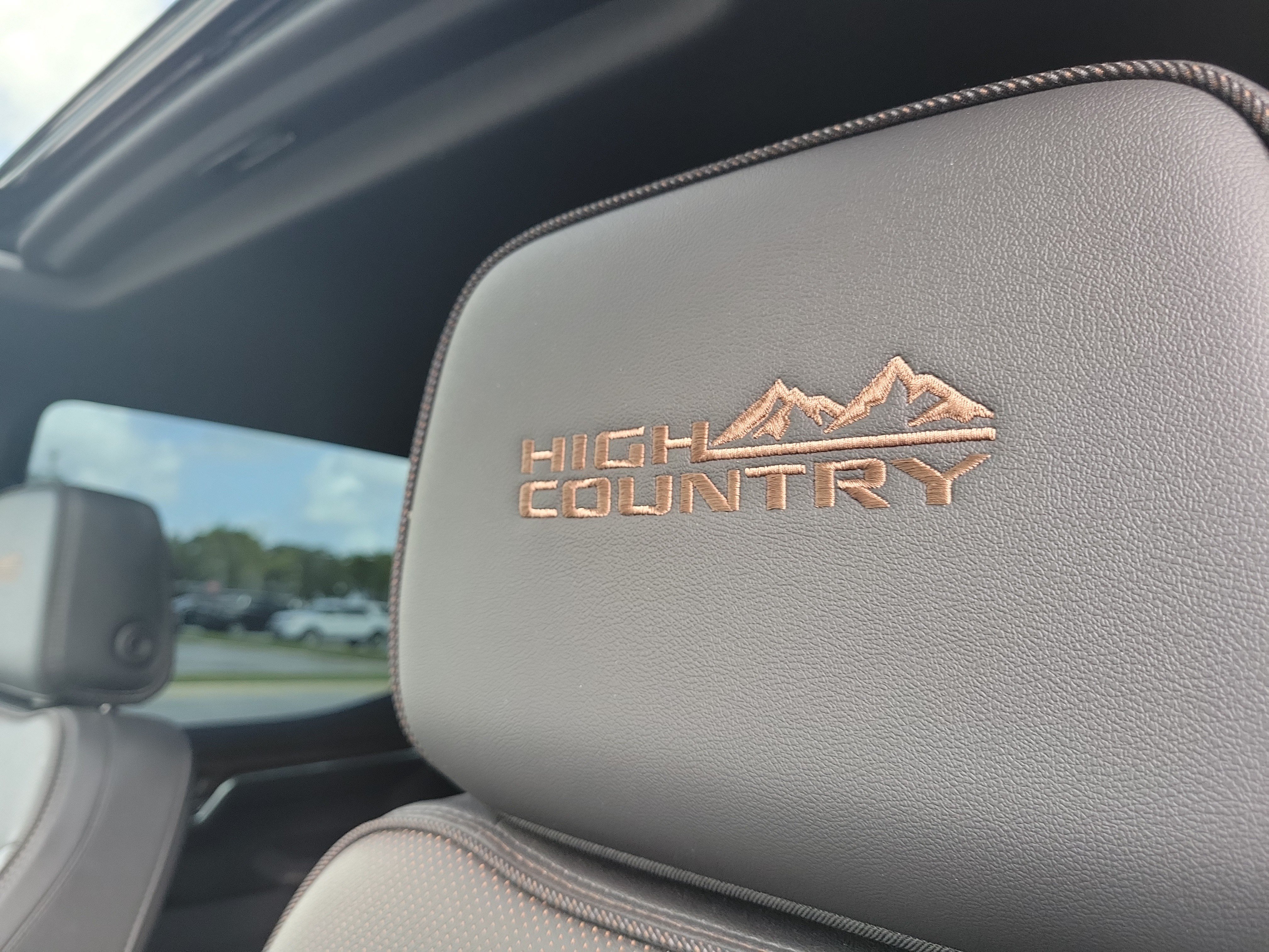 Used 2025 Black Chevrolet High Country image 26