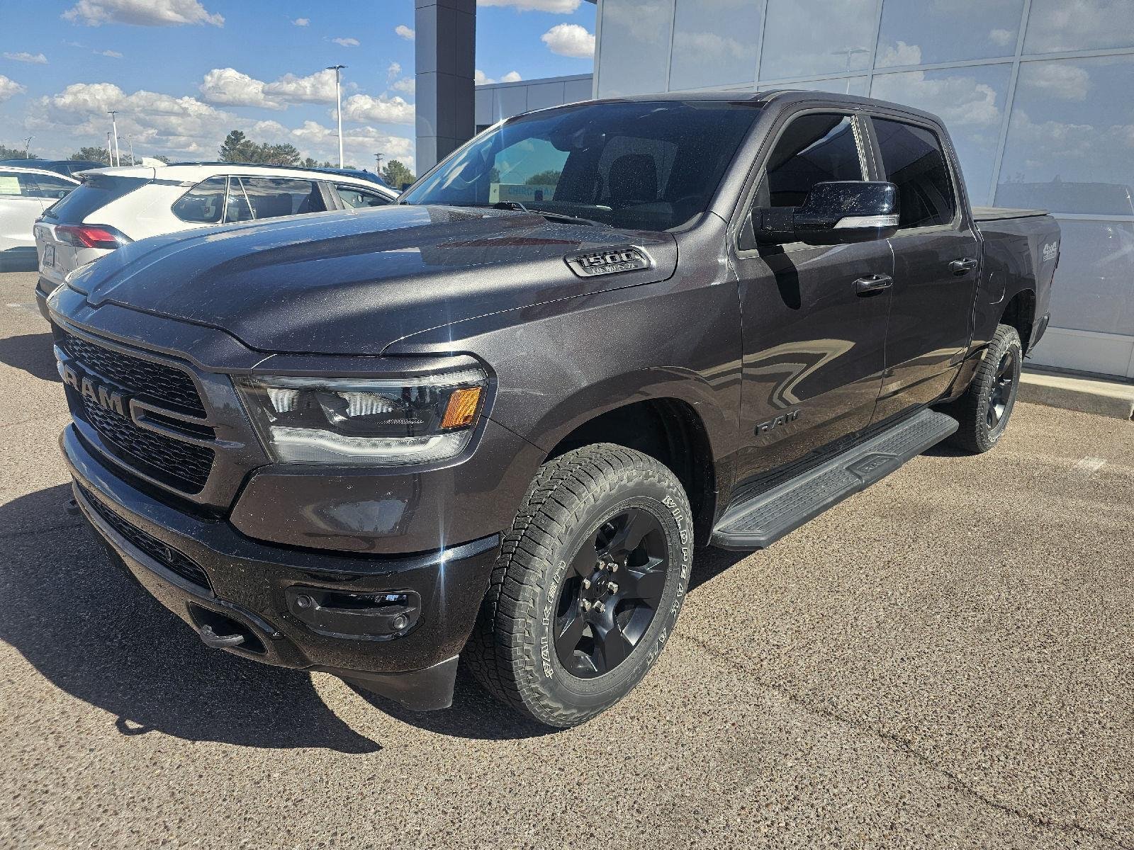 2022 RAM 1500 Big Horn/Lone Star 4x4 Crew Cab 5'7's photo