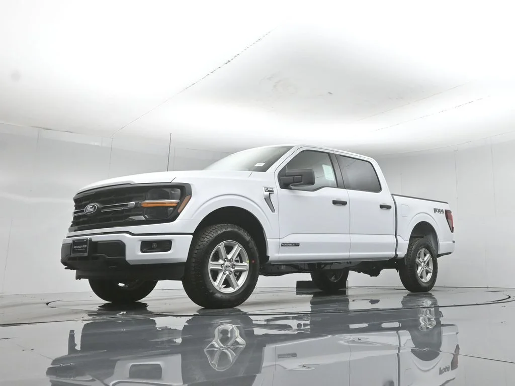New 2026 Oxford White Ford XLT image 43