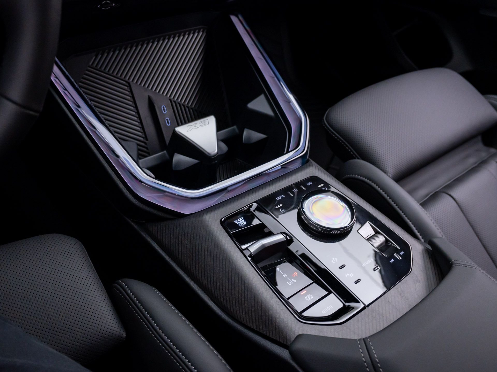 New 2026 Black Sapphire Metallic BMW 30 xDrive image 12