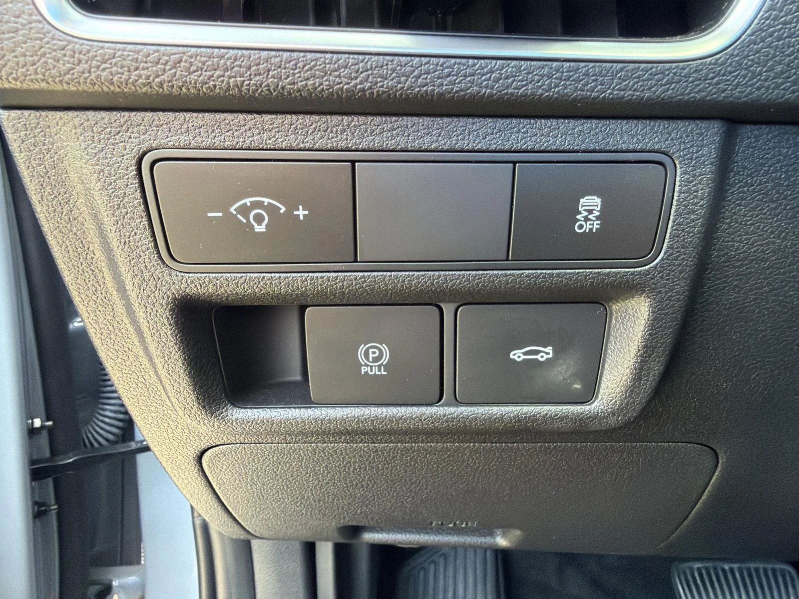 Used 2025 Transmission Blue Hyundai SEL Convenience image 17