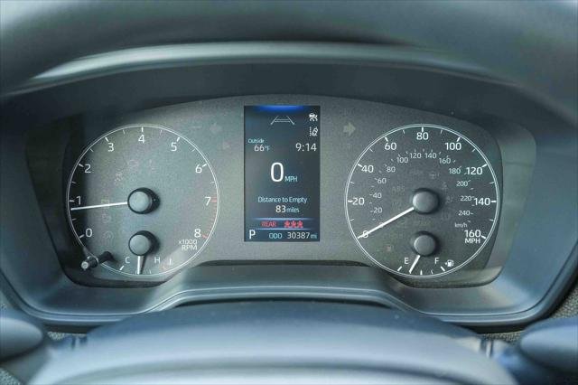 Certified Used 2023 RUBY FLARE PEARL Toyota  image 22