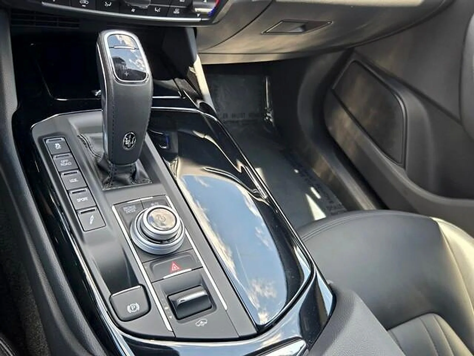 Used 2023 Nero Ribelle Metallic Maserati GT image 20
