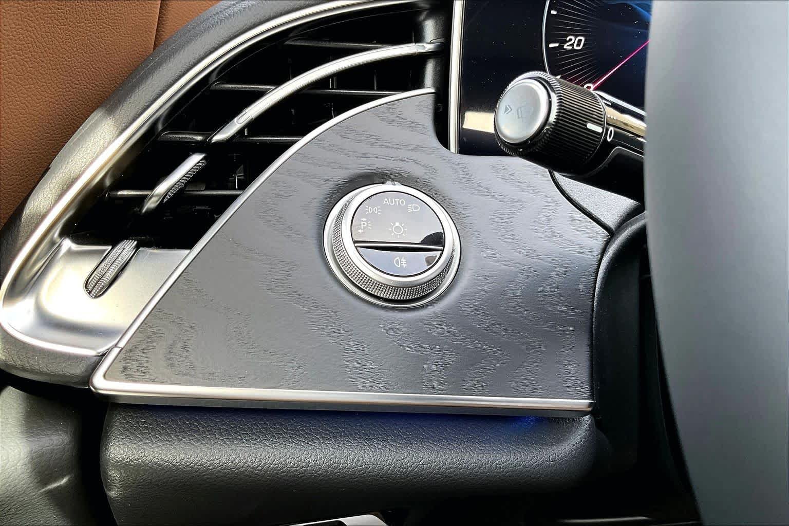 New 2026 Polar White Mercedes-Benz E 350 image 13
