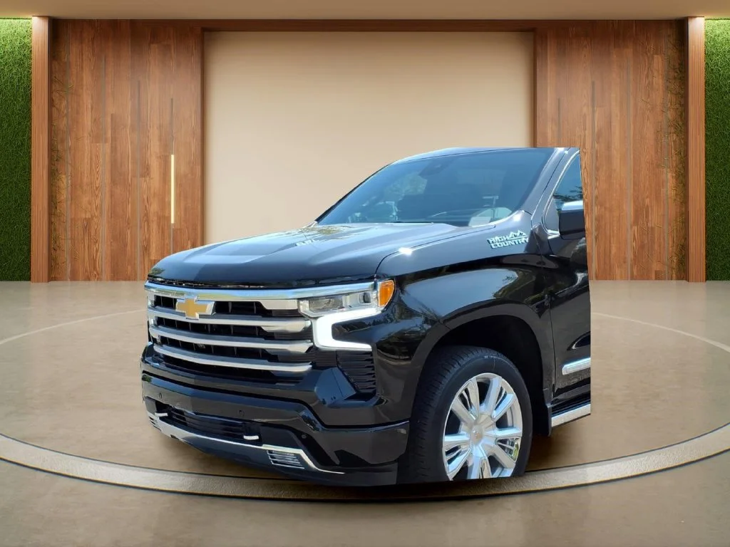 New 2026 Black Chevrolet High Country image 29